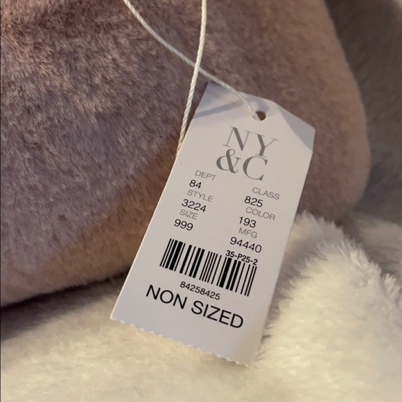 NY & Co Brand New w/ Tags Super Soft Pink Faux Fur - Picture 2 of 7